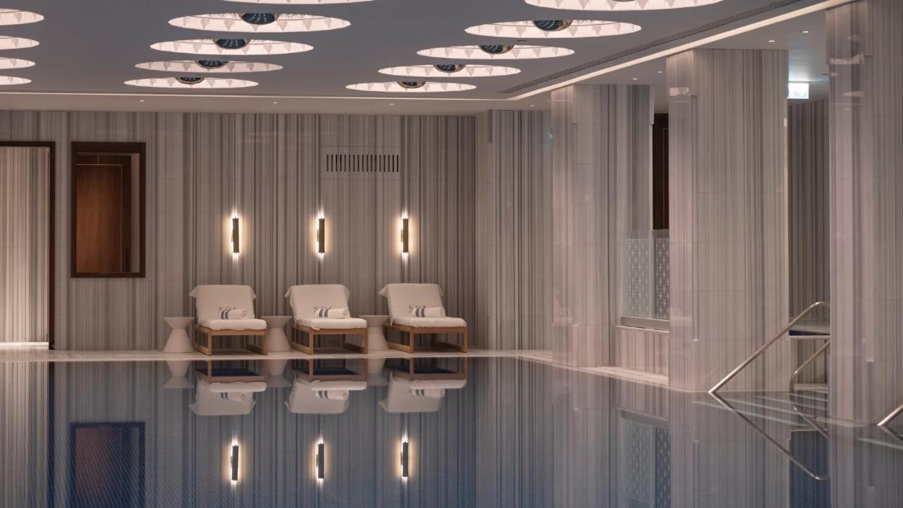 The Peninsula Отель 5*